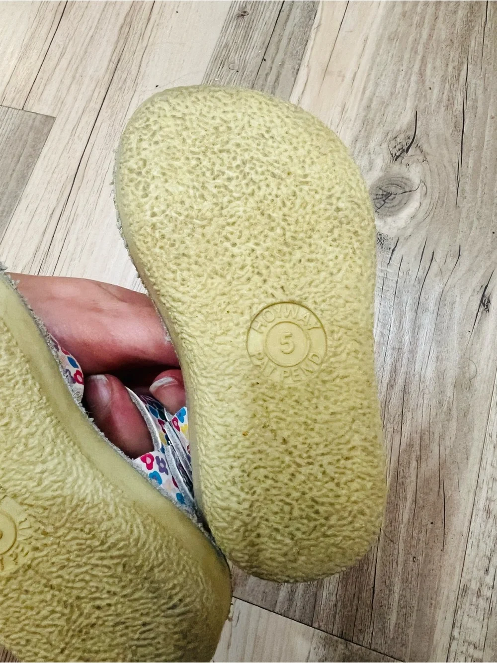 SALT WATER Sun-San Sea Wee flower sandals size 5 toddler